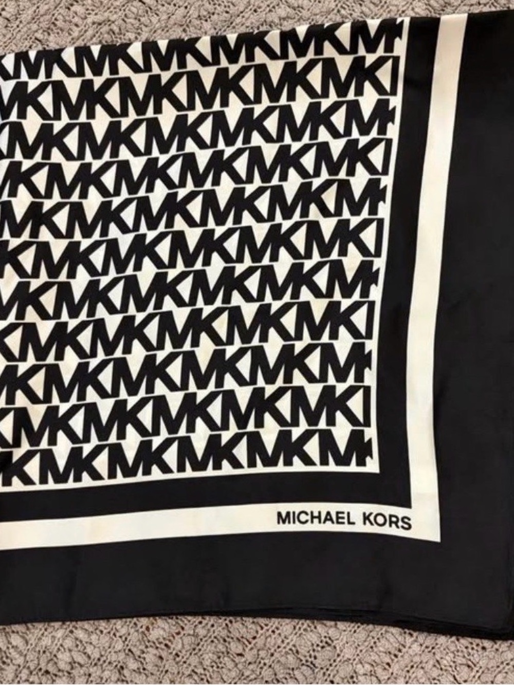 Michael Kors MK Silk Neckerchief